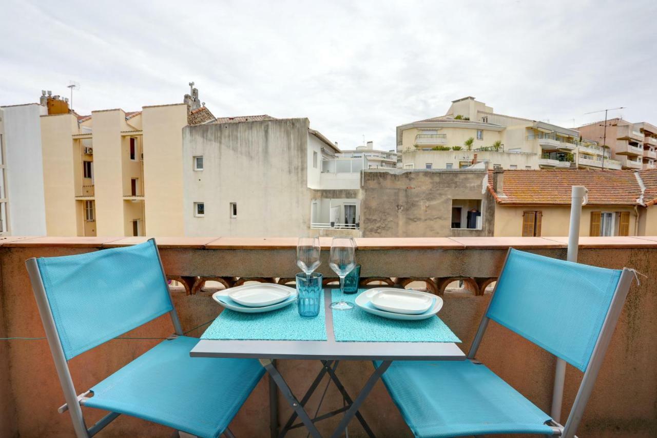 L'Amandine ,45 M2 Terrasse Et Garage Centre Ville Saint-Raphaël Exterior foto